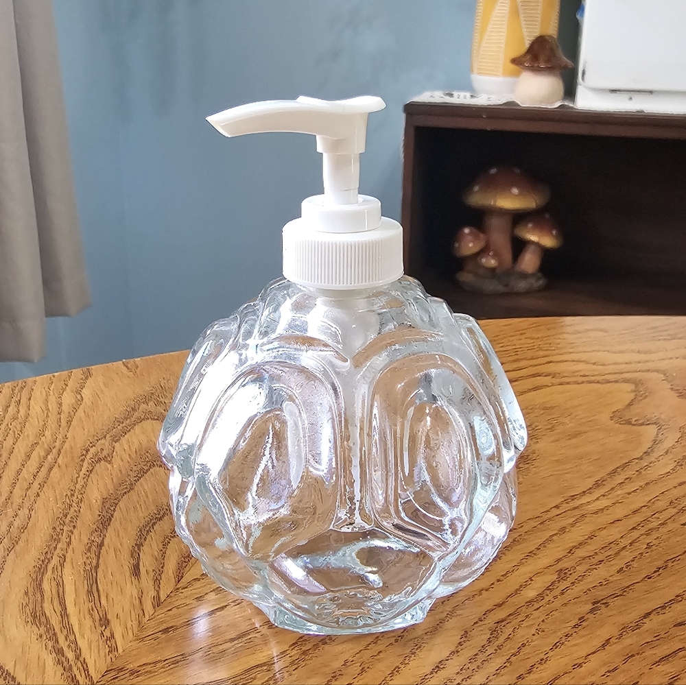 RARE Vintage Clear LE Smith Moon & Stars Bathroom Soap Dispenser Decorative
